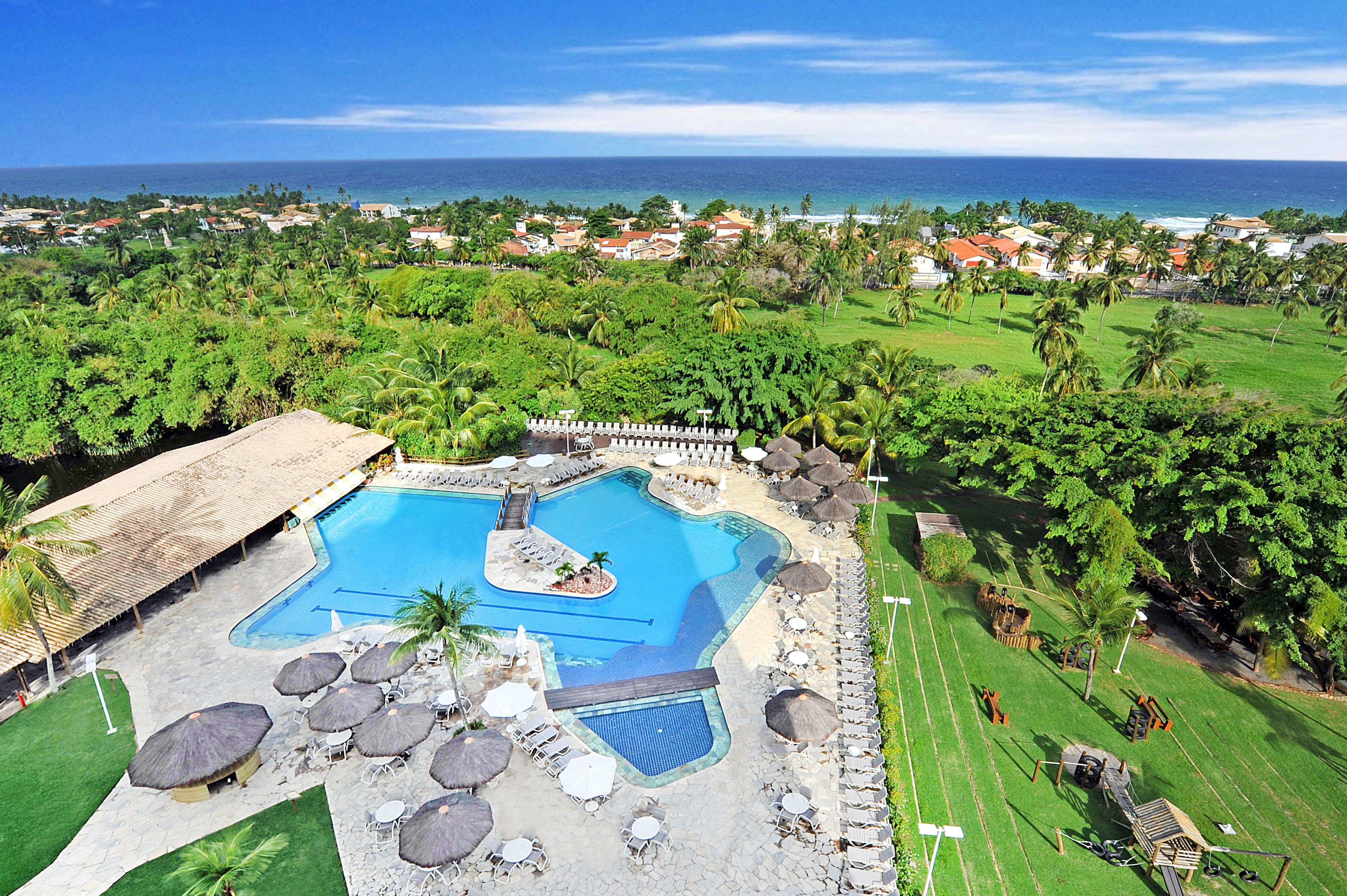 Hotel Deville Prime Сальвадор Экстерьер фото Aerial view of the resort