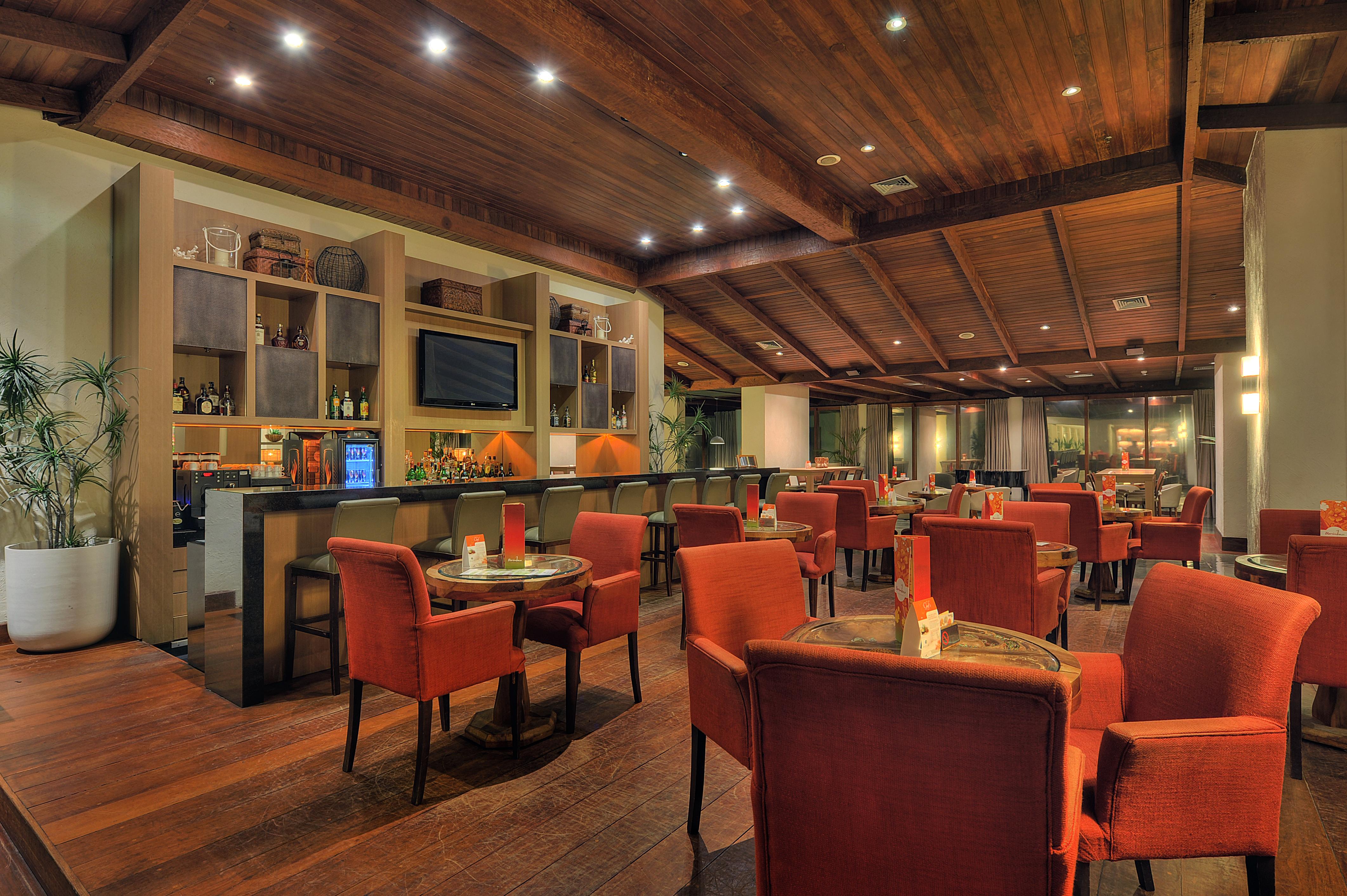 Hotel Deville Prime Сальвадор Экстерьер фото The restaurant