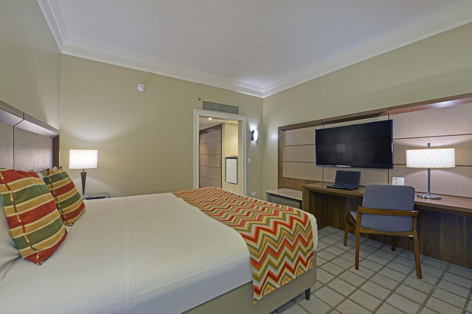 Hotel Deville Prime Сальвадор Экстерьер фото A typical room at the Hilton San Francisco
